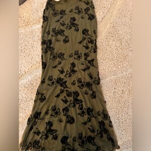 Long Green and black skirt skirt